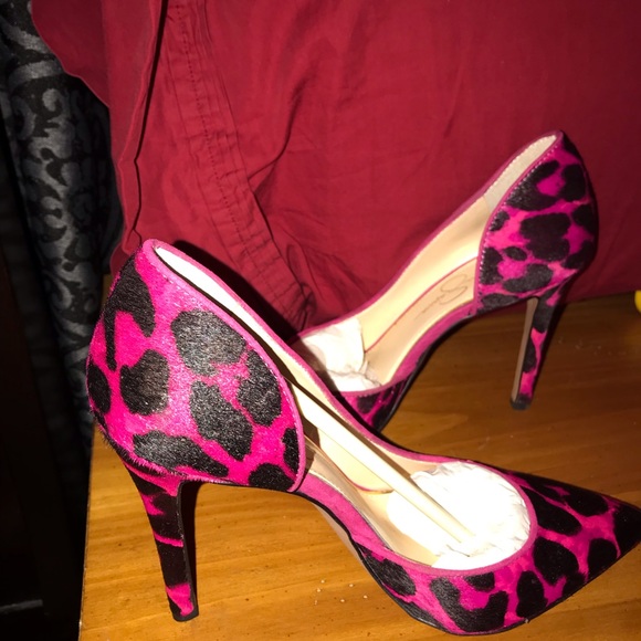 Jessica Simpson Magenta Leopard shoes - Picture 5 of 8